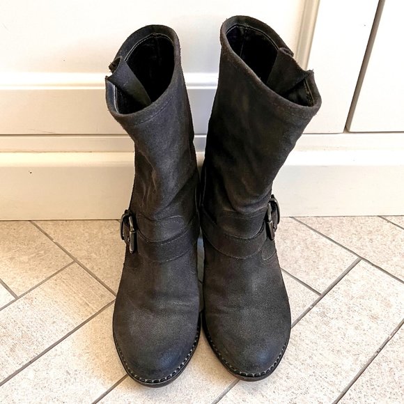 BARNEYS NEW YORK Grey Suede Ankle Boots - Picture 5 of 9